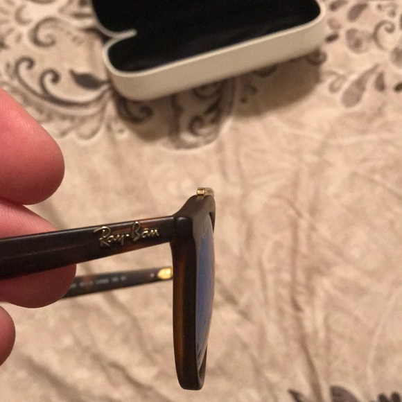 Sunglasses - Picture 5 of 8